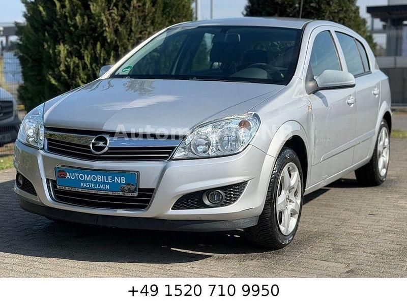 Gebraucht Opel Astra 116 PS (85 kW) 2008 Silber Limousine