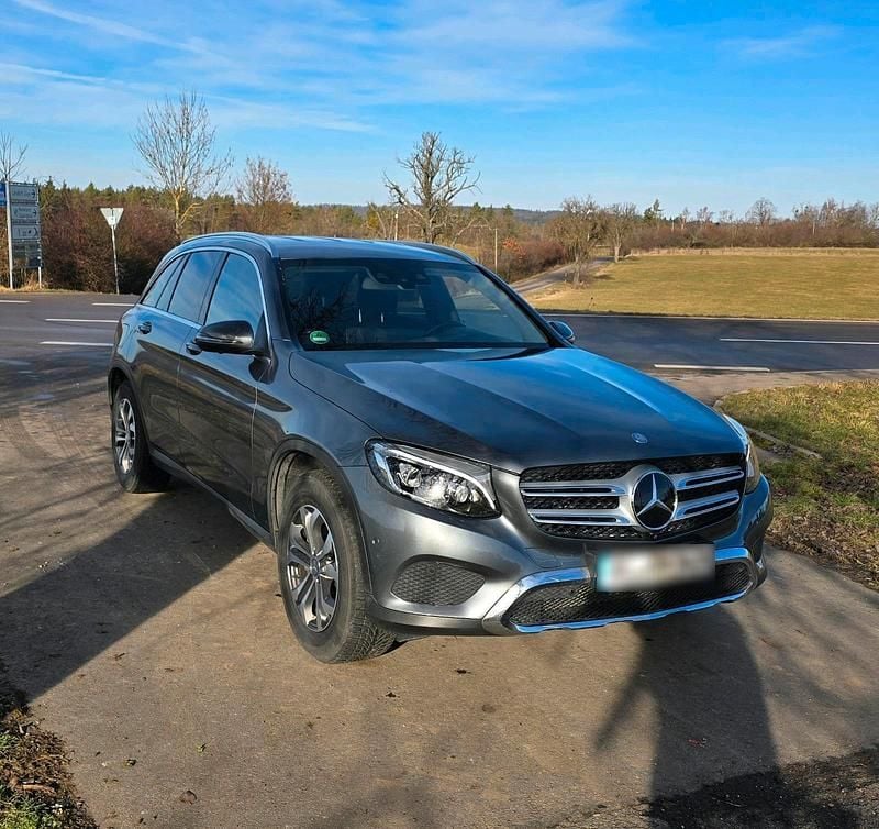 Gebraucht Mercedes GLC250 204 PS (150 kW) 2015 Grau SUV