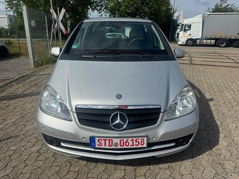 Gebraucht Mercedes A180 109 PS (80 kW) 2008 Silber Limousine