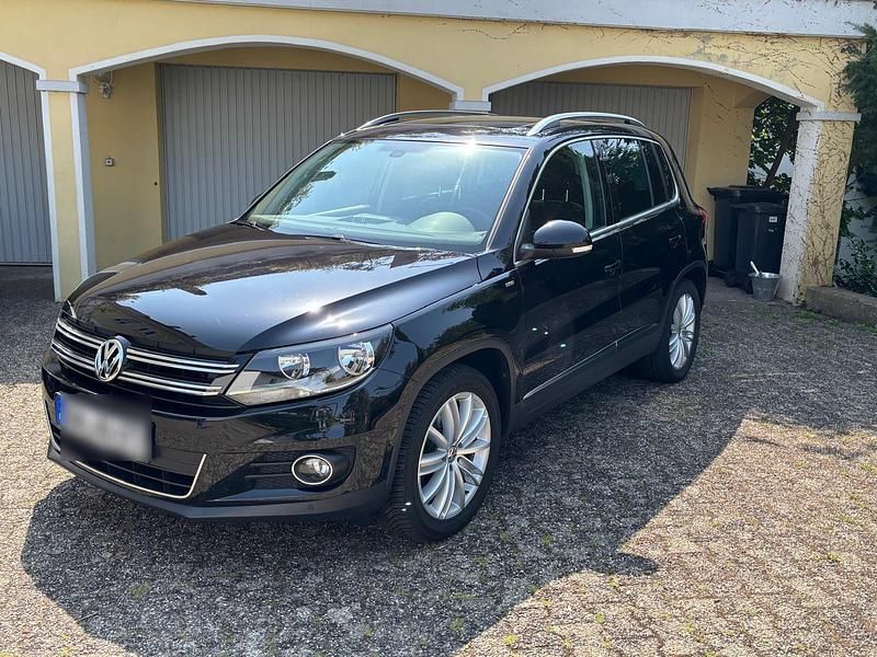 Schwarz Gebraucht 2014 VW Tiguan SUV | 14.500 € (Fairer Preis) - Bild 1/4