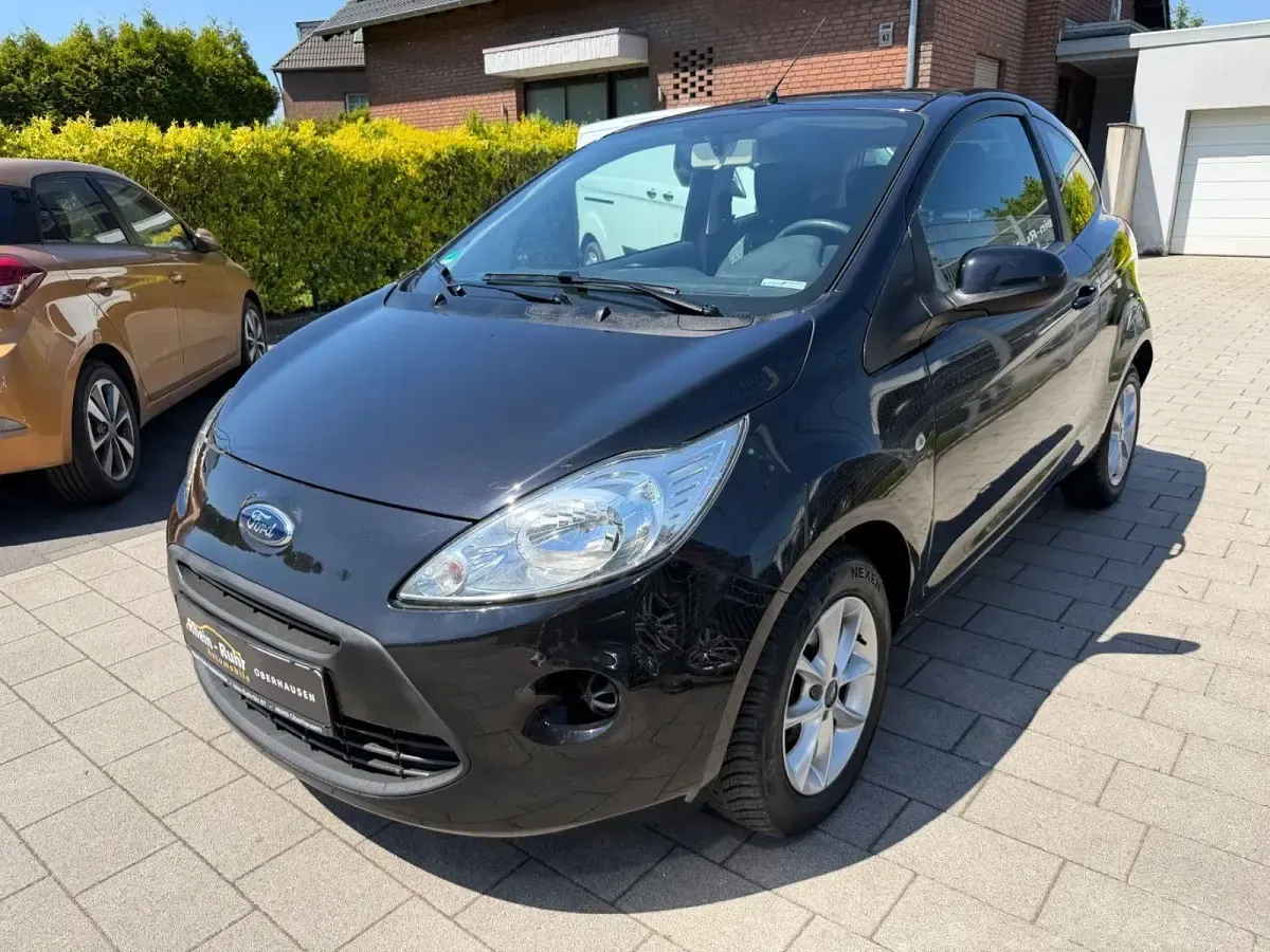 Gebraucht Ford Ka 69 PS (50 kW) 2014 Schwarz Kleinwagen