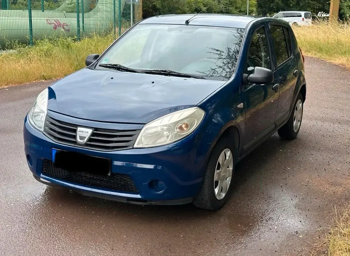 Gebraucht Dacia Sandero 75 PS (55 kW) 2009 Blau Kleinwagen