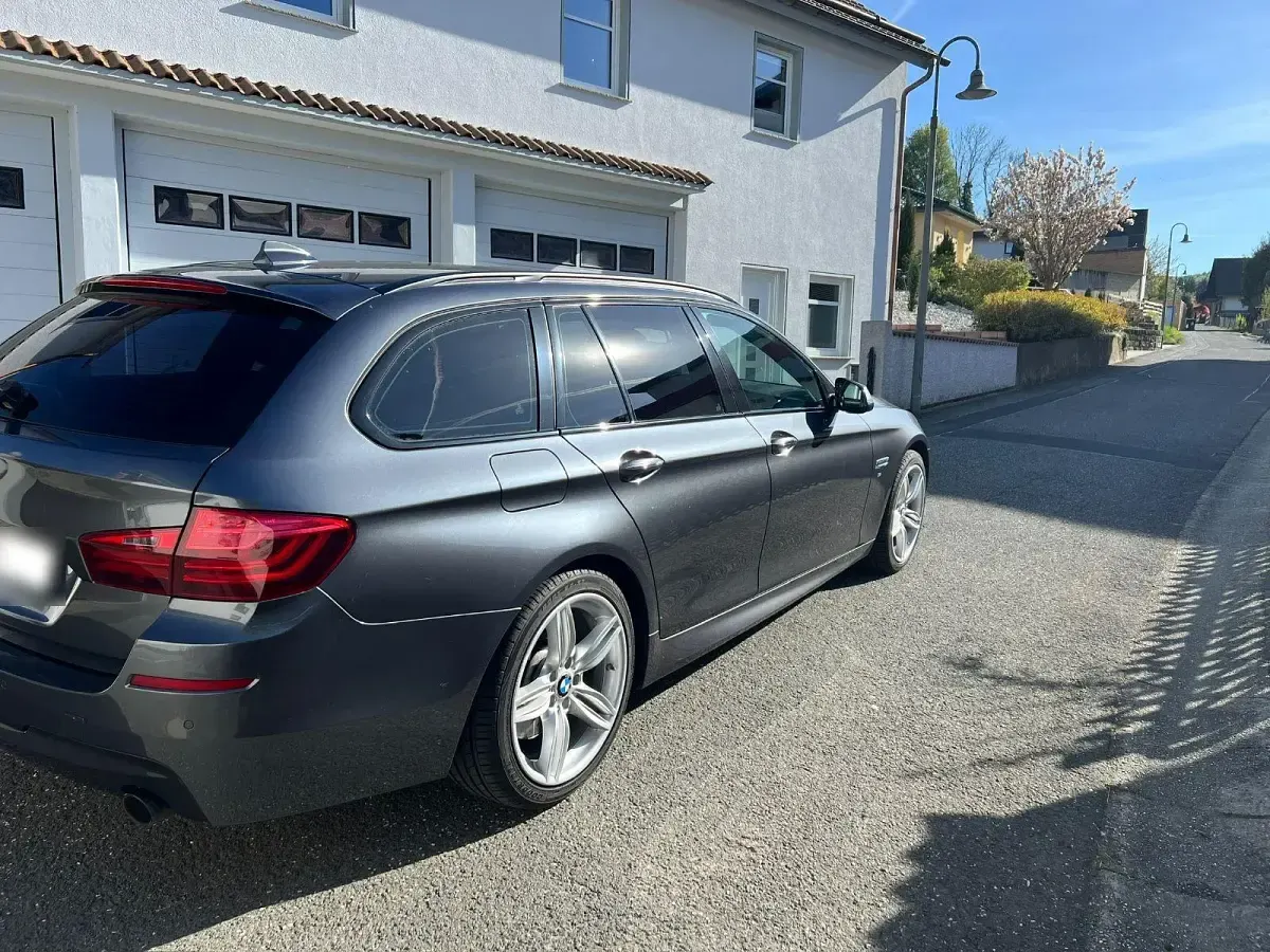 Gebraucht BMW 535 Sport Line 313 PS (230 kW) 2016 Grau Kombi