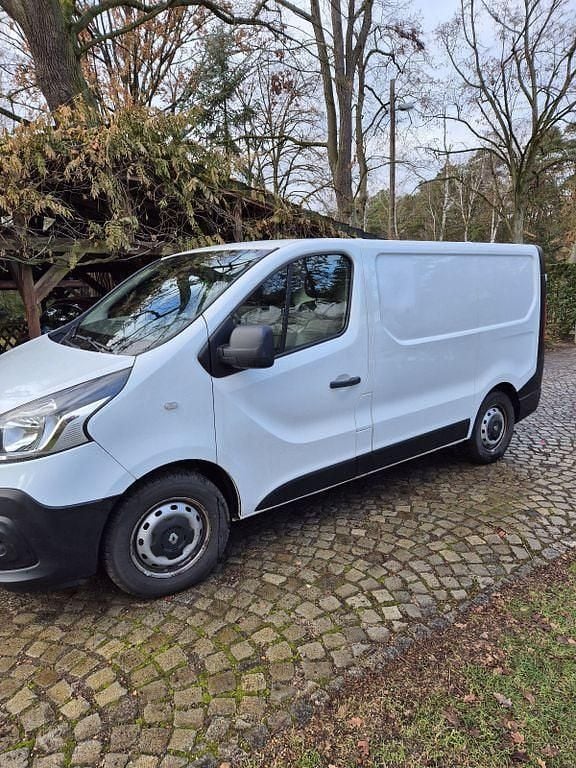 Weiß Gebraucht 2016 Renault Trafic Van / Kleinbus | 9.990 € (Superpreis) - Bild 1/4