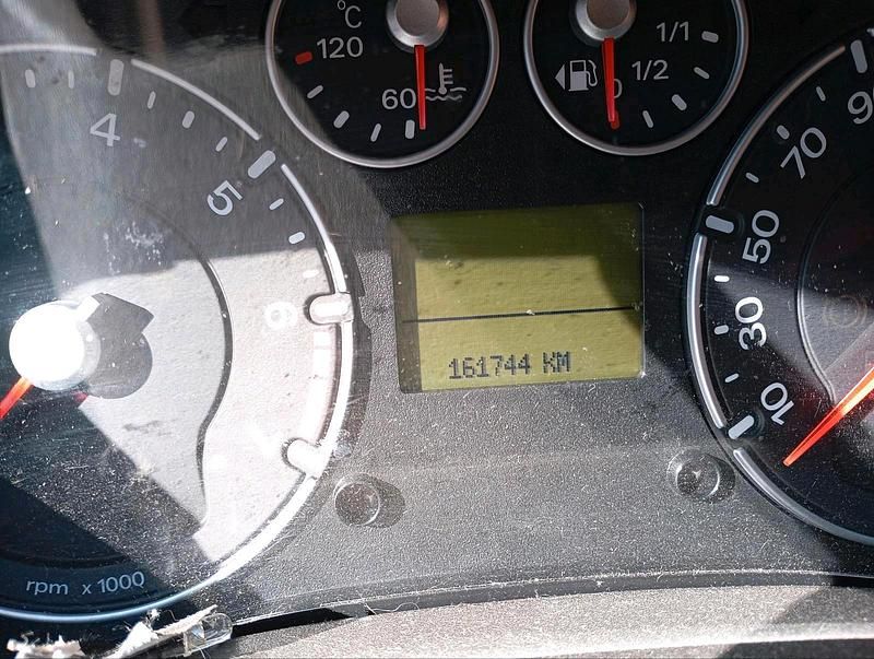 Używany Ford Fiesta 83 KM (61 kW) 2006 Niebieski Hatchback