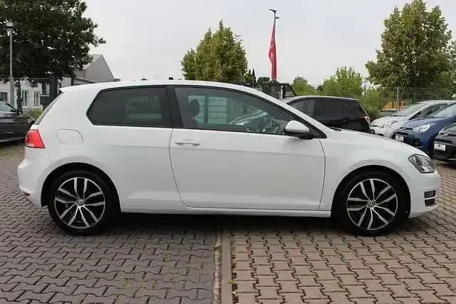 Gebraucht VW Golf VII R-line 125 PS (91 kW) 2015 Weiß Limousine