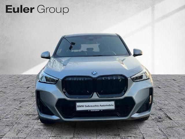 Gebraucht BMW iX1 Performance 230 kW (313 PS) 2023 Spacesilber metallic SUV