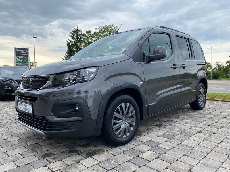 Grau Gebraucht 2021 Peugeot Rifter Allure Van / Kleinbus | 22.790 € (Fairer Preis) - Bild 1/4