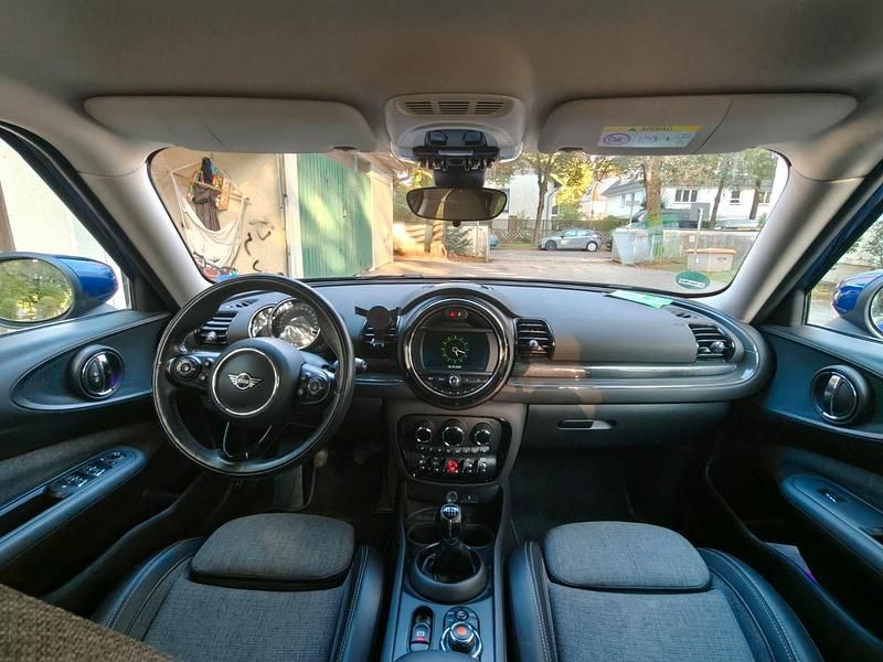 Gebraucht Mini One D Chili 116 PS (85 kW) 2019 Blau Kleinwagen