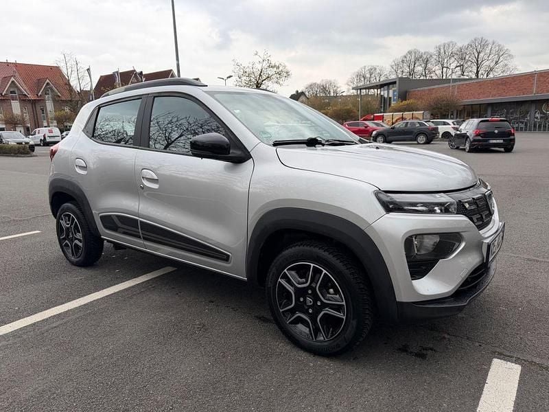 Gebraucht Dacia Spring Comfort Plus 33 kW (45 PS) 2022 Silber Kleinwagen