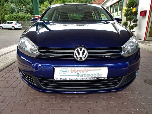 Gebraucht VW Golf VI Trendline 105 PS (77 kW) 2010 Blau metallic Kleinwagen