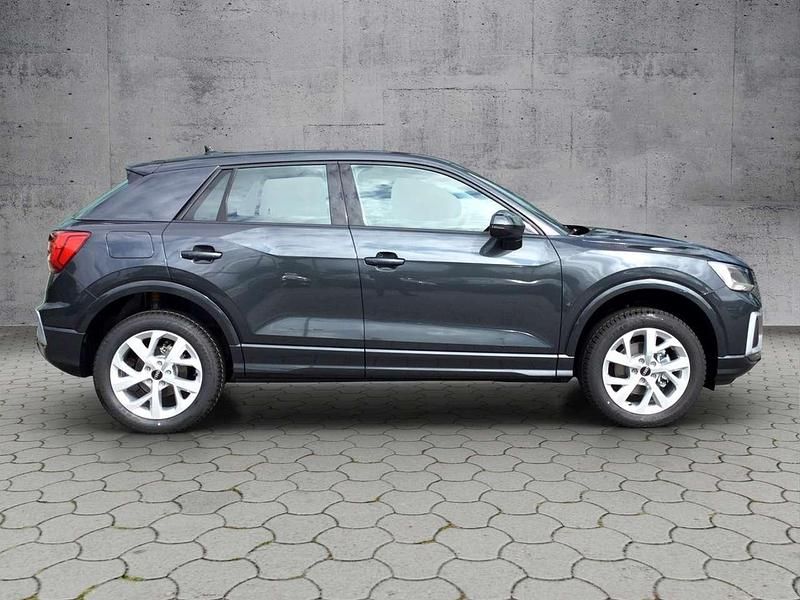 Gebraucht Audi Q2 Advanced Plus 150 PS (110 kW) 2025 Manhattangrau metallic SUV