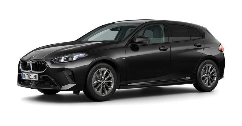 Schwarz Gebraucht 2024 BMW 120 Shadowline Kleinwagen | 42.203 € (Fairer Preis) - Bild 1/4