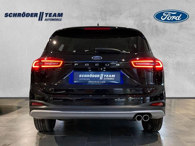 Gebraucht Ford Focus Active X 155 PS (114 kW) 2024 Obsidianschwarz metallic Kombi