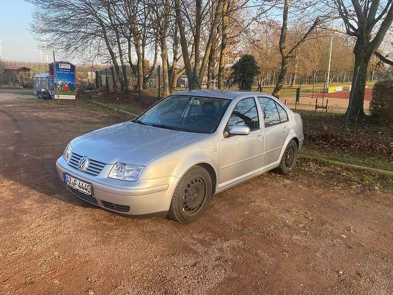 Gebraucht VW Bora 105 PS (77 kW) 2000 Silber Limousine