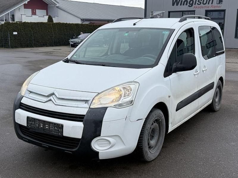 Weiß Gebraucht 2010 Citroën Berlingo Van / Kleinbus | 2.650 € (Teuer) - Bild 1/4