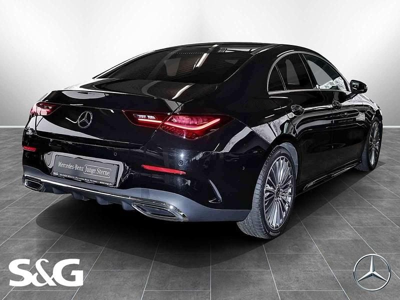 Gebraucht Mercedes CLA200 AMG 163 PS (119 kW) 2024 Metalliclack kosmosschwarz Coupé