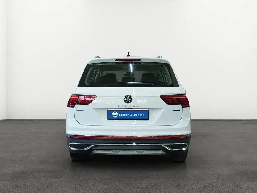 Gebraucht VW Tiguan Allspace Elegance 200 PS (147 kW) 2023 Weiß SUV