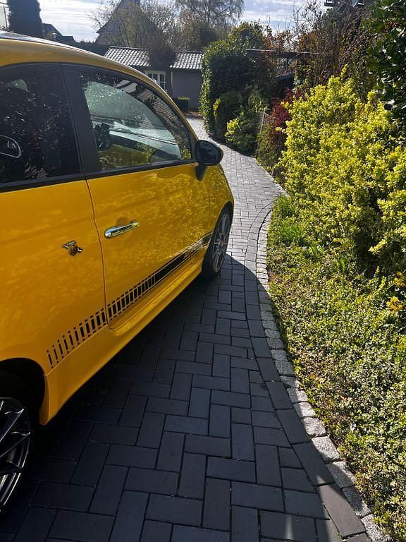 Gebraucht Abarth 595 Pista 160 PS (117 kW) 2017 Gelb Kleinwagen