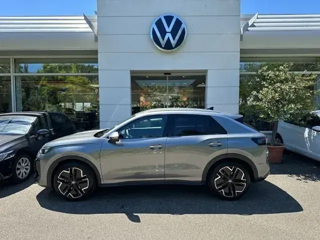 Neu VW T-Roc R-line 150 PS (110 kW) 2026 Wolf grey metallic SUV