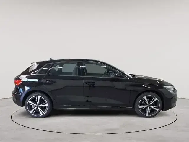 Gebraucht Audi A3 Sport 116 PS (85 kW) 2023 Schwarz Limousine