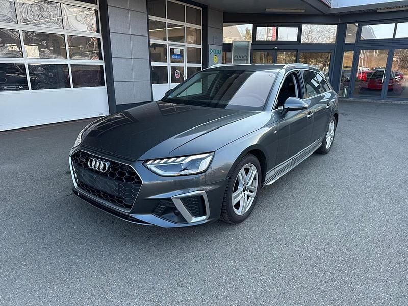 Gebraucht Audi A4 S-Line 204 PS (150 kW) 2023 Daytonagrau perleffekt Limousine