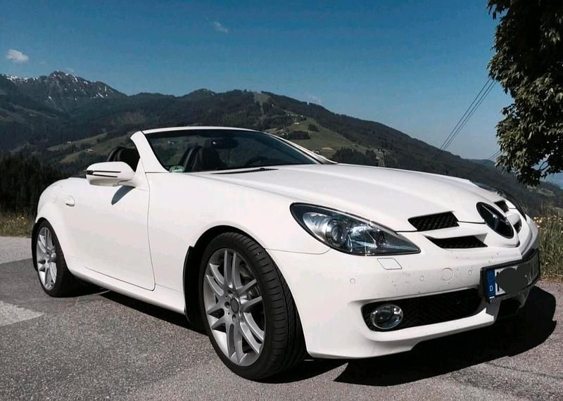 Weiß Gebraucht 2008 Mercedes SLK280 AMG Cabrio | 9.900 € (Superpreis) - Bild 1/4