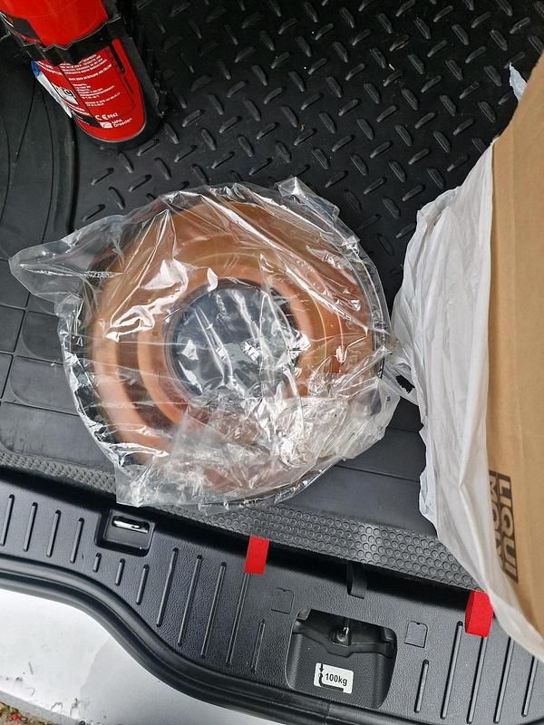 Silber Gebraucht 2012 Ford S-MAX S Van / Kleinbus | 7.500 € (Fairer Preis) - Bild 1/4