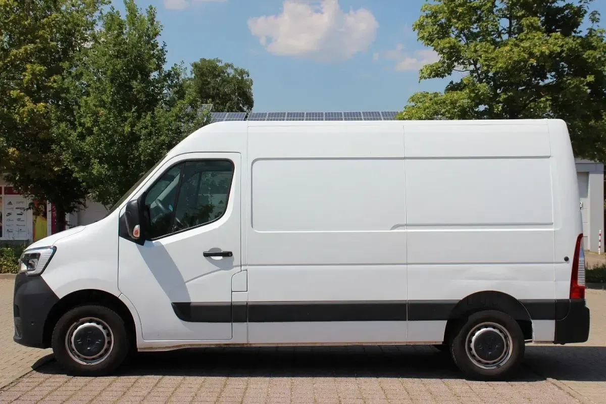 Gebraucht Renault Master 136 PS (100 kW) 2022 Weiß Van / Kleinbus