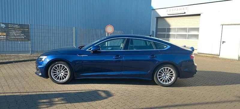 Gebraucht Audi A5 Sportback Design 204 PS (150 kW) 2020 Blau Kleinwagen