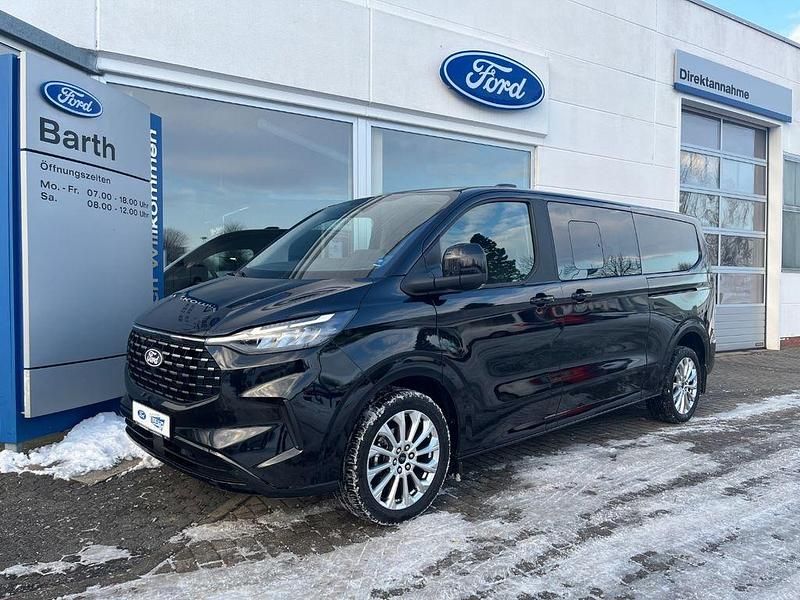 Gebraucht Ford Tourneo Custom Titanium 170 PS (125 kW) 2024 Obsidianschwarz (metallic) Van