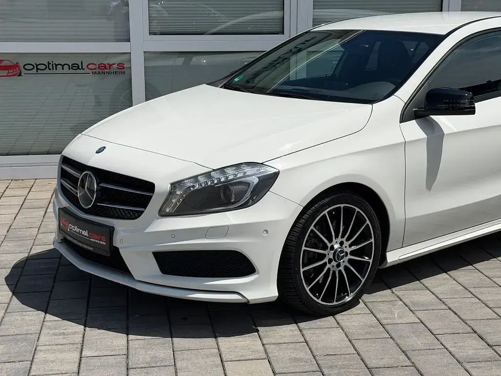 Gebraucht Mercedes A250 AMG line 211 PS (155 kW) 2014 Weiß Kleinwagen