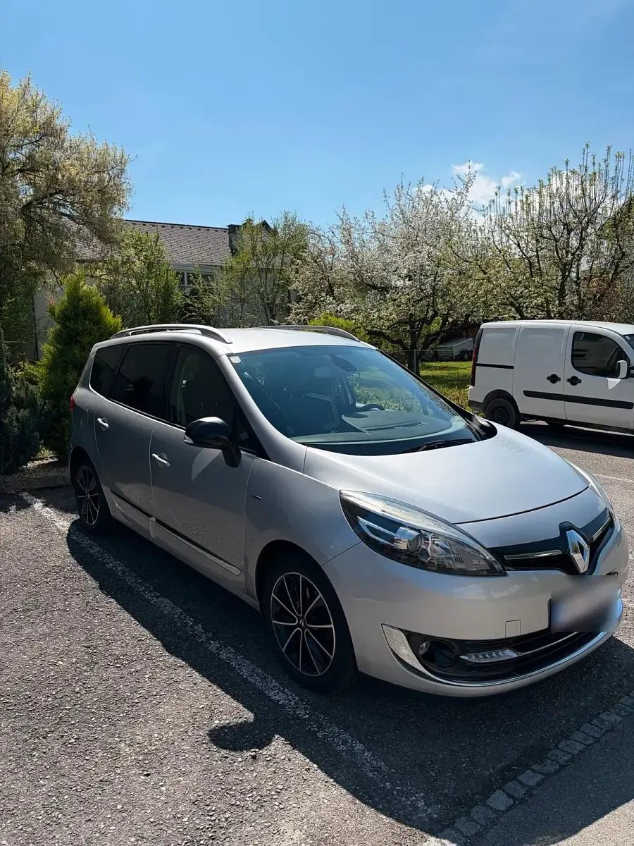 Gebraucht Renault Grand Scénic 130 PS (95 kW) 2014 Grau Van / Kleinbus