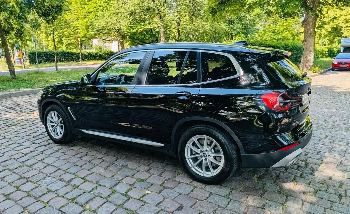Gebraucht BMW X3 184 PS (135 kW) 2023 Schwarz SUV
