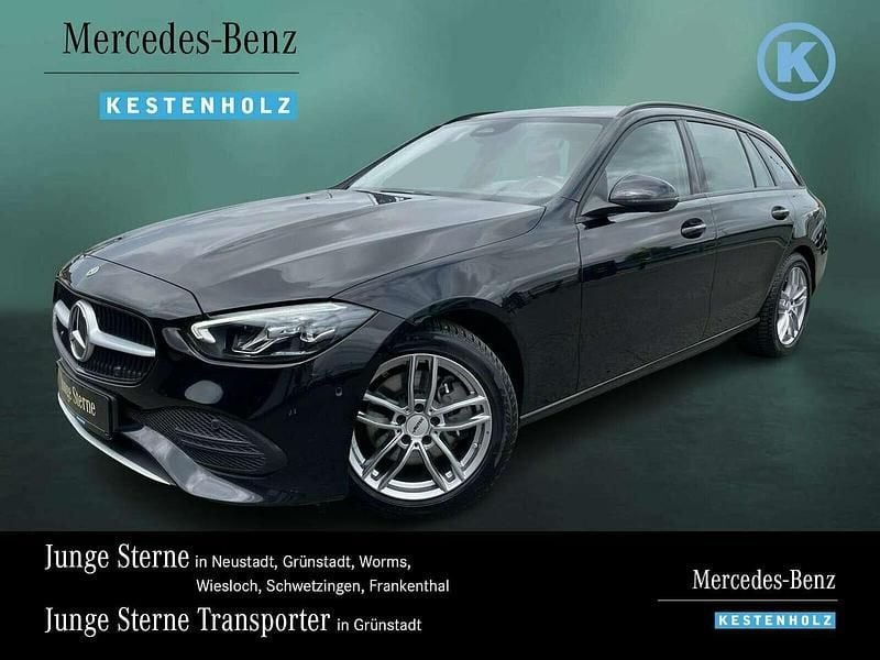 Unilack schwarz Gebraucht 2023 Mercedes C200 Kombi | 30.690 € (Guter Preis) - Bild 1/4
