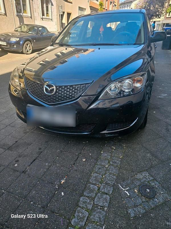 Usata Mazda 3 75 CV (55 kW) 2006 Nero Utilitaria
