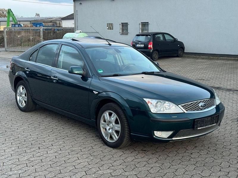 Grün Gebraucht 2007 Ford Mondeo Ghia Limousine | 5.950 € - Bild 1/4
