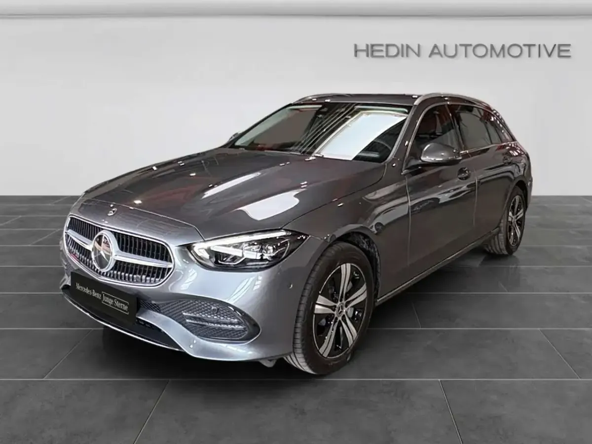 Neu Mercedes C300e Avantgarde 204 PS (150 kW) 2026 Grau Kombi