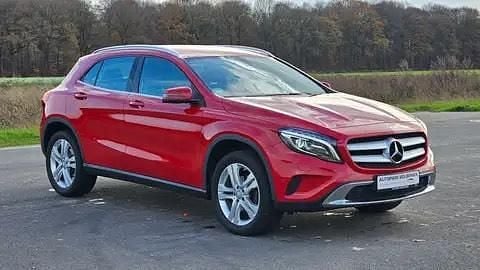 Gebraucht Mercedes GLA180 109 PS (80 kW) 2016 Jupiterrot  unilack SUV