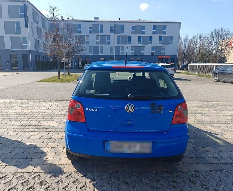 Gebraucht VW Polo 75 PS (55 kW) 2004 Blau Kleinwagen
