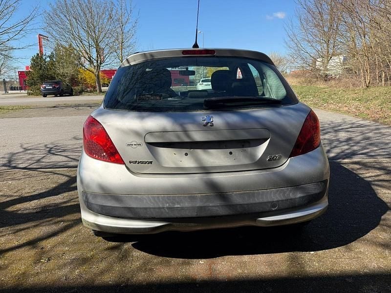Gebraucht Peugeot 207 68 PS (50 kW) 2006 Silber Kleinwagen