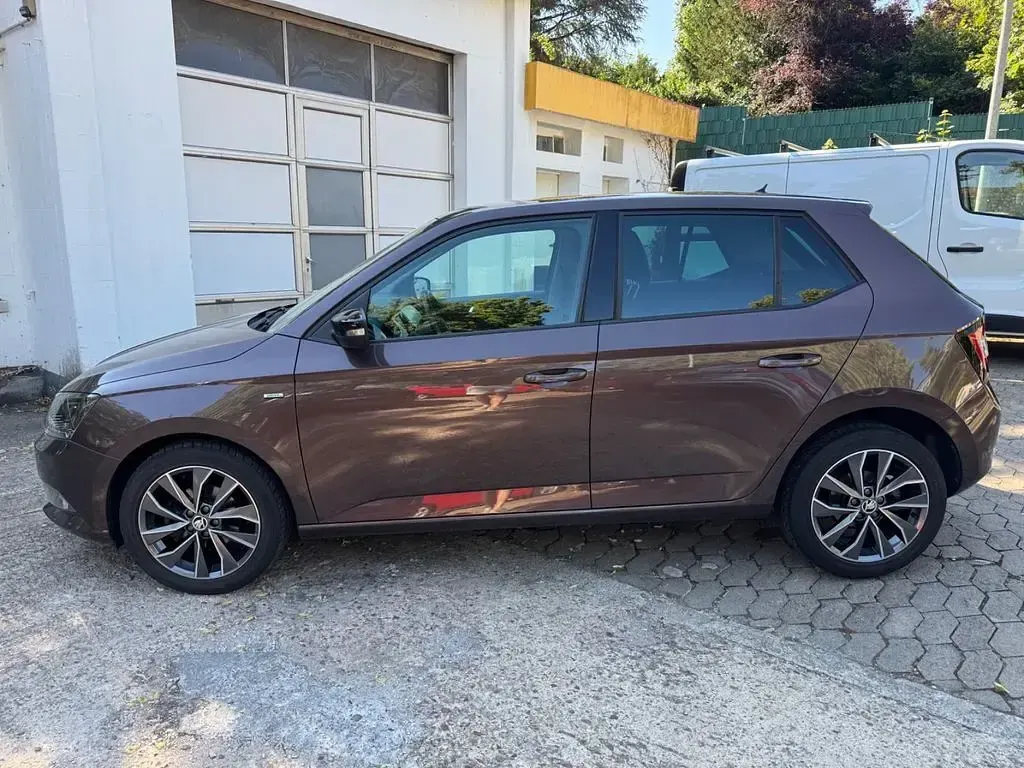 Gebraucht Skoda Fabia Drive 90 PS (66 kW) 2017 Braun Limousine