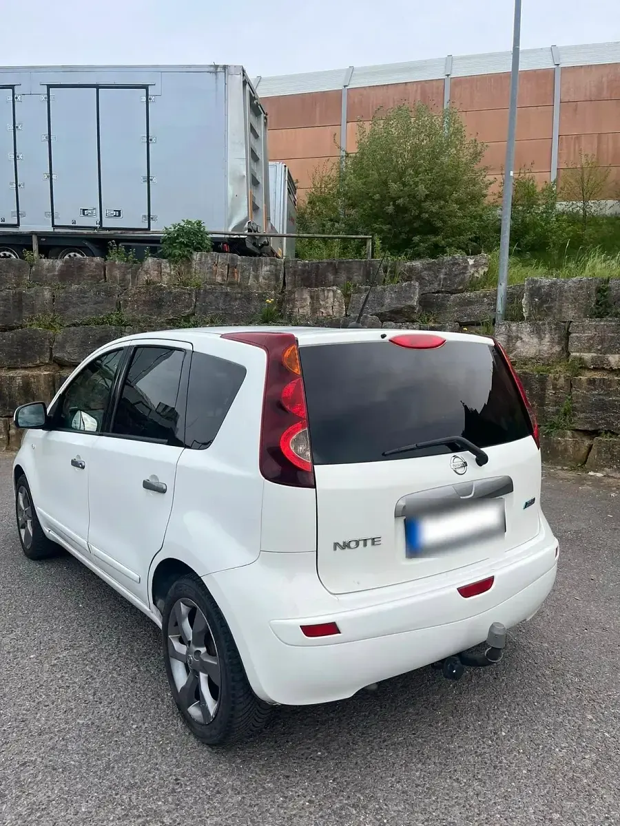 Gebraucht Nissan Note Pure 90 PS (66 kW) 2011 Weiß Kleinwagen