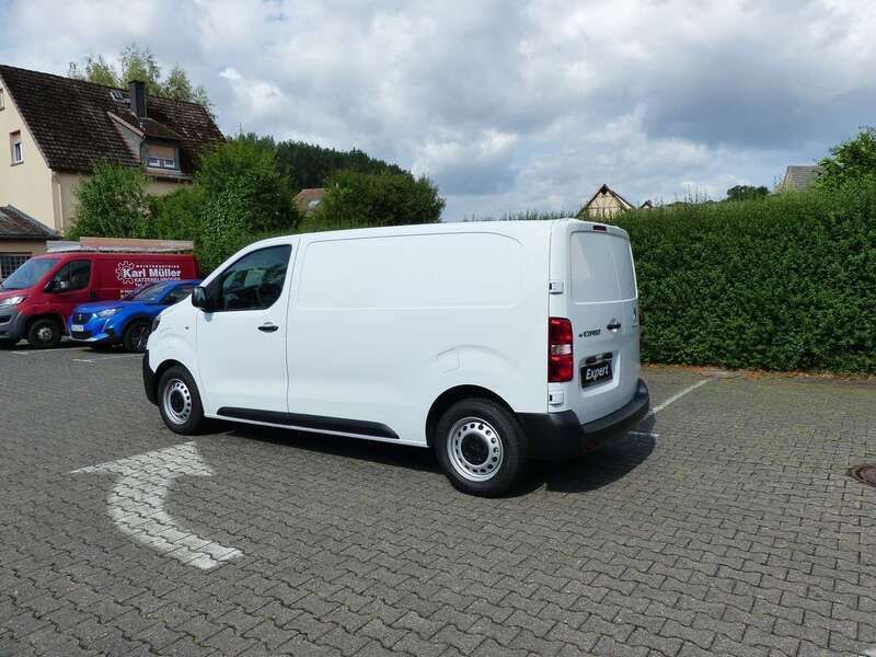 Gebraucht Peugeot e-Expert Premium 100 kW (136 PS) 2023 Kaolinweiss Van