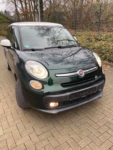 Grün Gebraucht 2014 Fiat 500L Lounge Van / Kleinbus | 6.500 € (Fairer Preis) - Bild 1/4