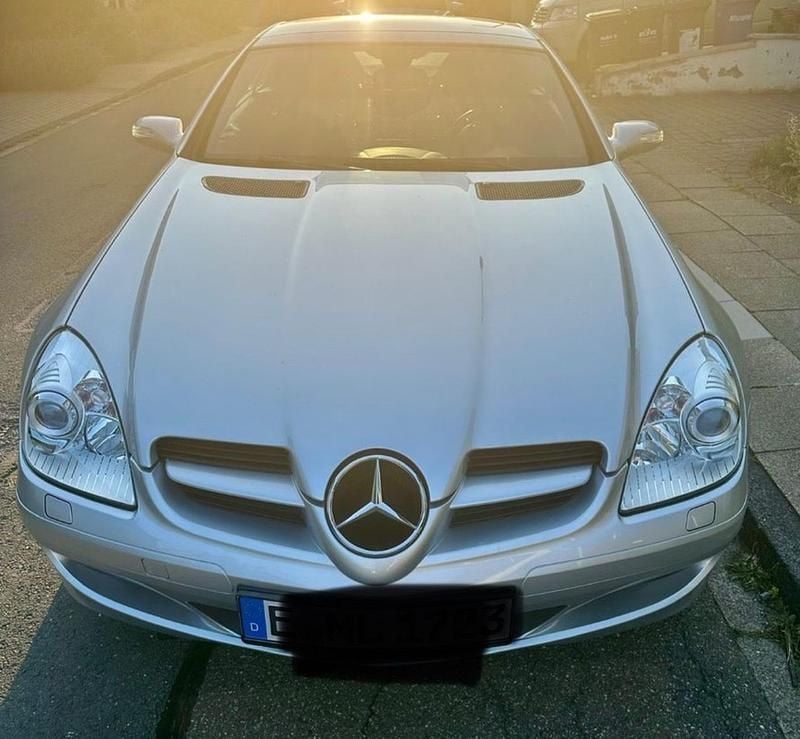 Silber Gebraucht 2007 Mercedes SLK280 Cabrio | 12.450 € - Bild 1/4