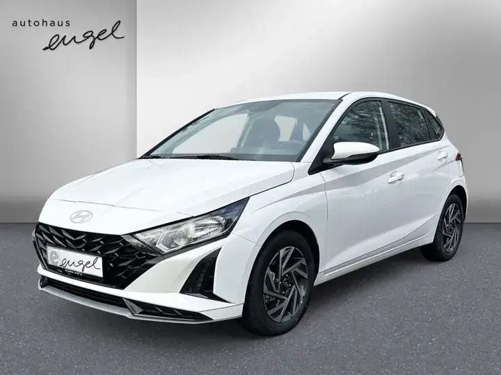 Weiß Neu 2024 Hyundai i20 Trend Limousine | 20.285 € (Guter Preis) - Bild 1/4