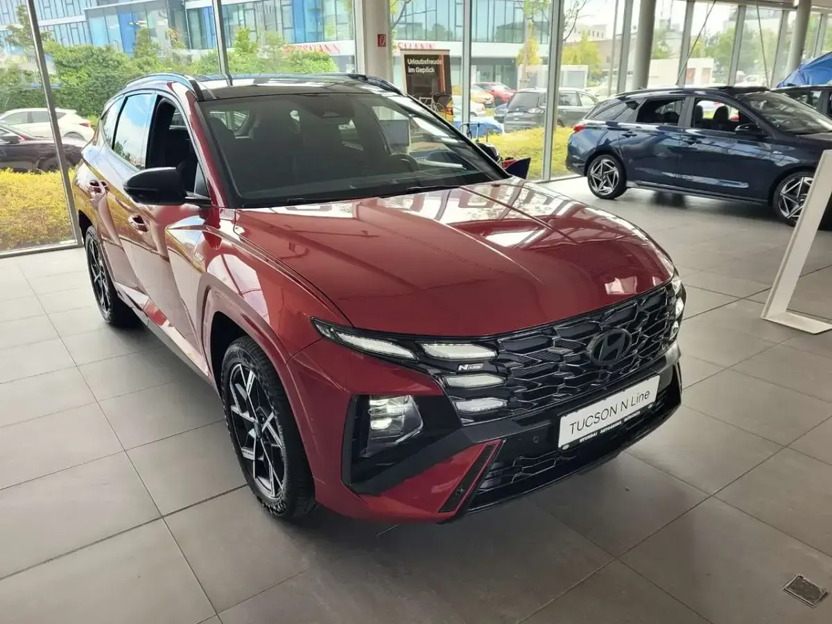 Neu Hyundai Tucson N Line 160 PS (117 kW) 2025 Ultimate red / met SUV