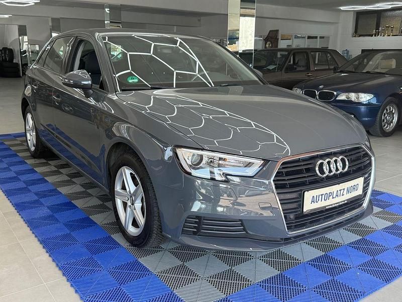 Gebraucht Audi A3 Basis 150 PS (110 kW) 2020 Grau Limousine