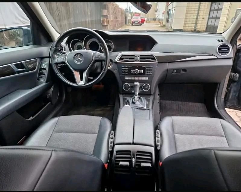 Gebraucht Mercedes C220 170 PS (125 kW) 2012 Schwarz Kombi